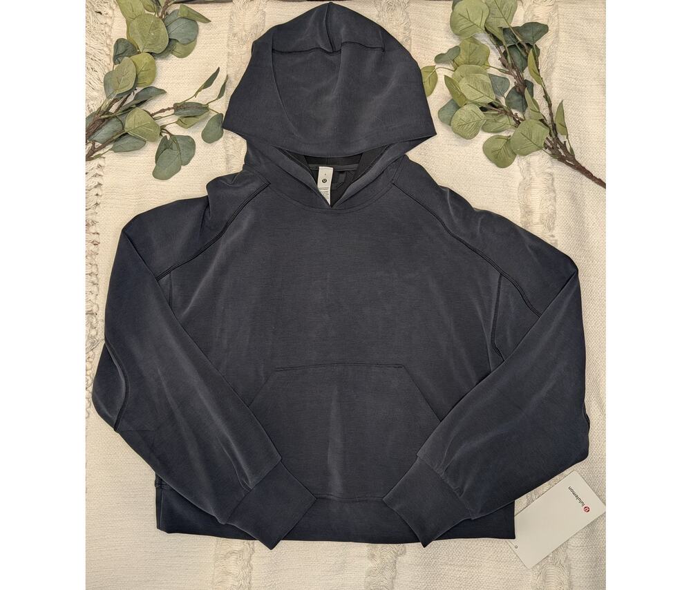 Lululemon Softstreme Hoodie in Black